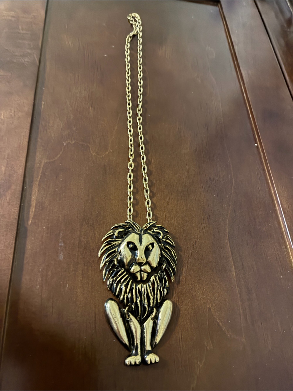 Vintage gold tone, lions necklace